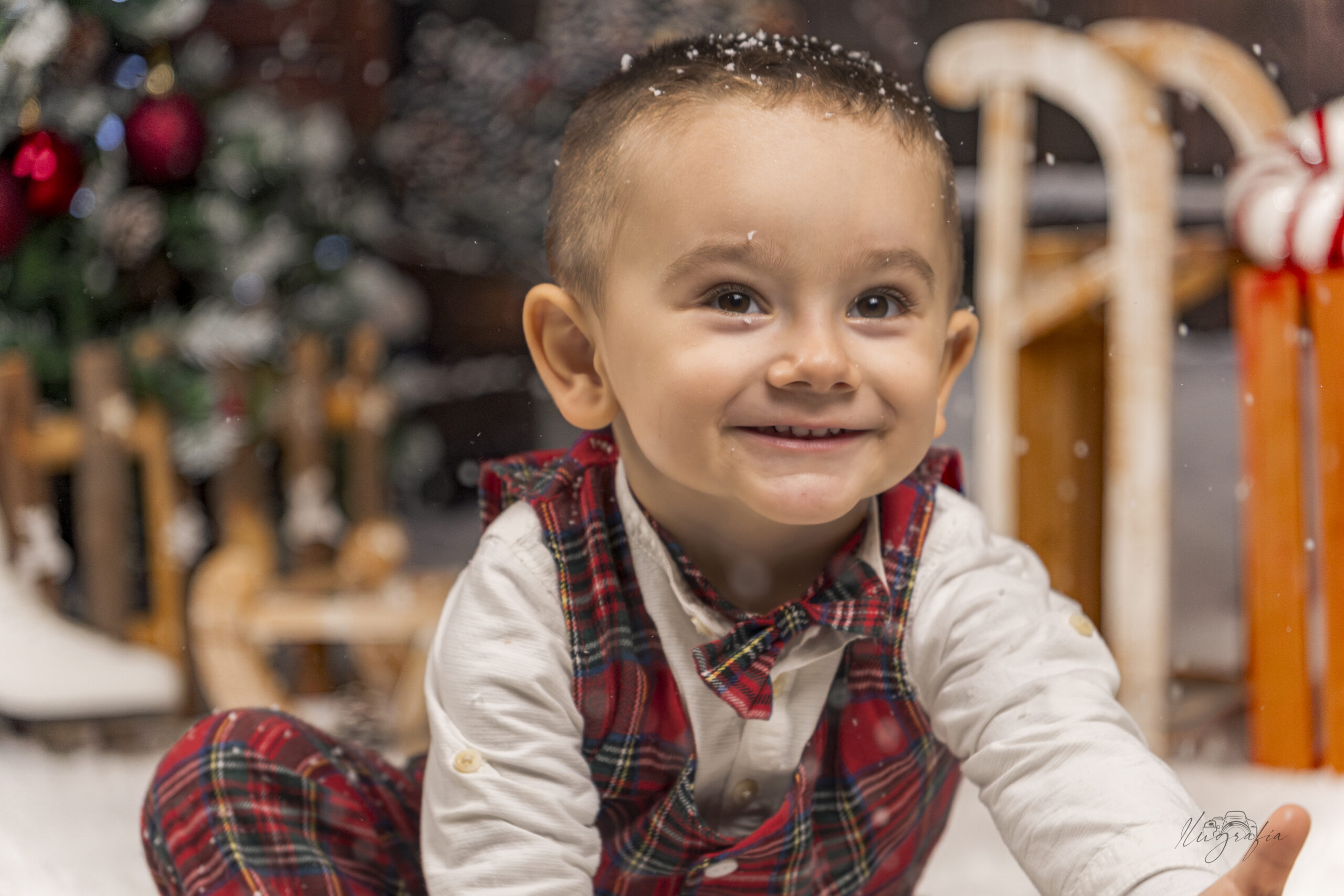 Primer plano infantil en sesión de Navidad en Dos Hermanas